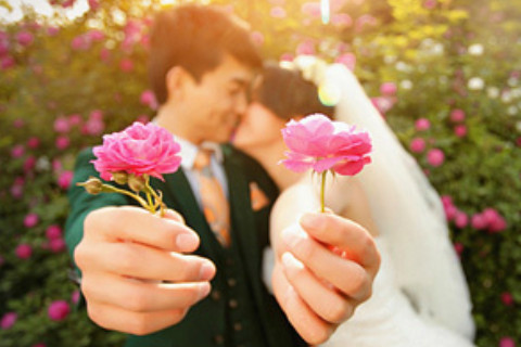 夢(mèng)見親人結(jié)婚