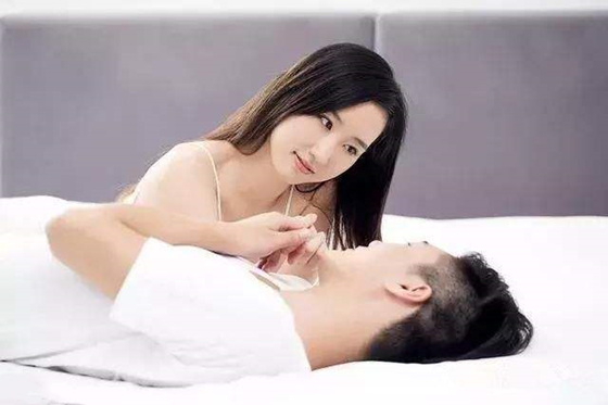 八字看女人好色_男人好色還是女人好色_女人八字看財運